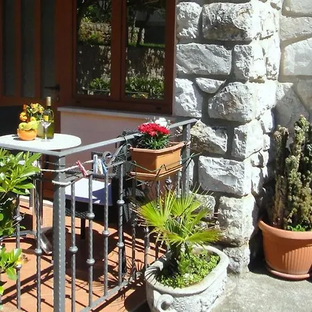 Vera- With Airconditioning And Free Parking
