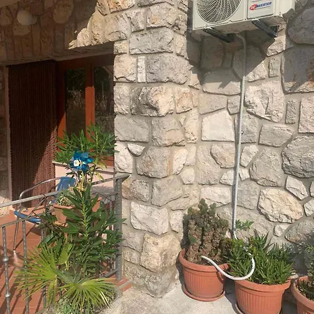 Vera- With Airconditioning And Free Parking Mošćenička Draga