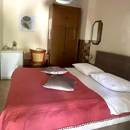 Vera- With Airconditioning And Free Parking *