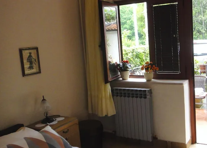 民宿 Vera- With Airconditioning And Free Parking Mošćenička Draga