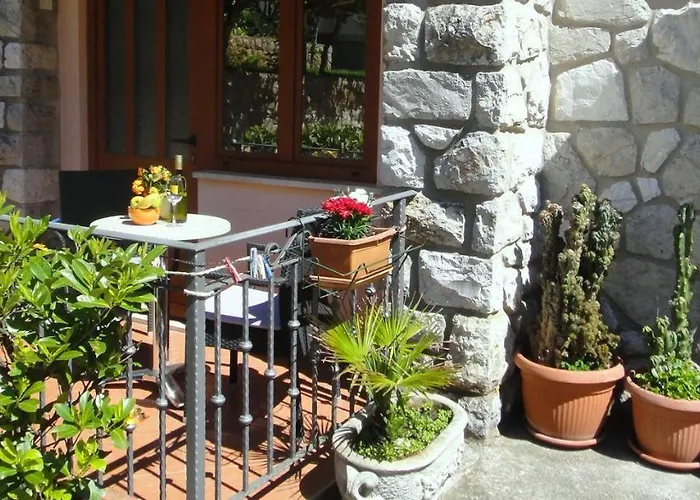 Vera- With Airconditioning And Free Parking